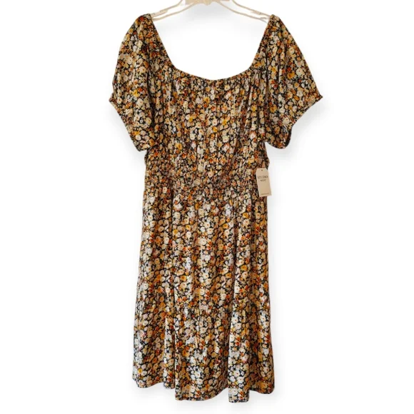 Adorable Floral sundress - Picture 1 of 8